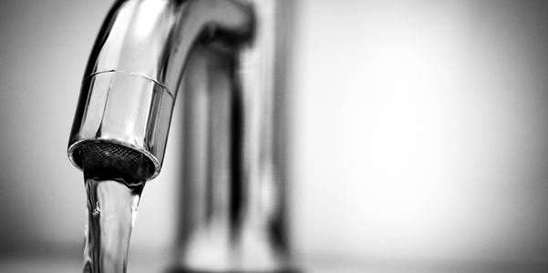 water uit kraan